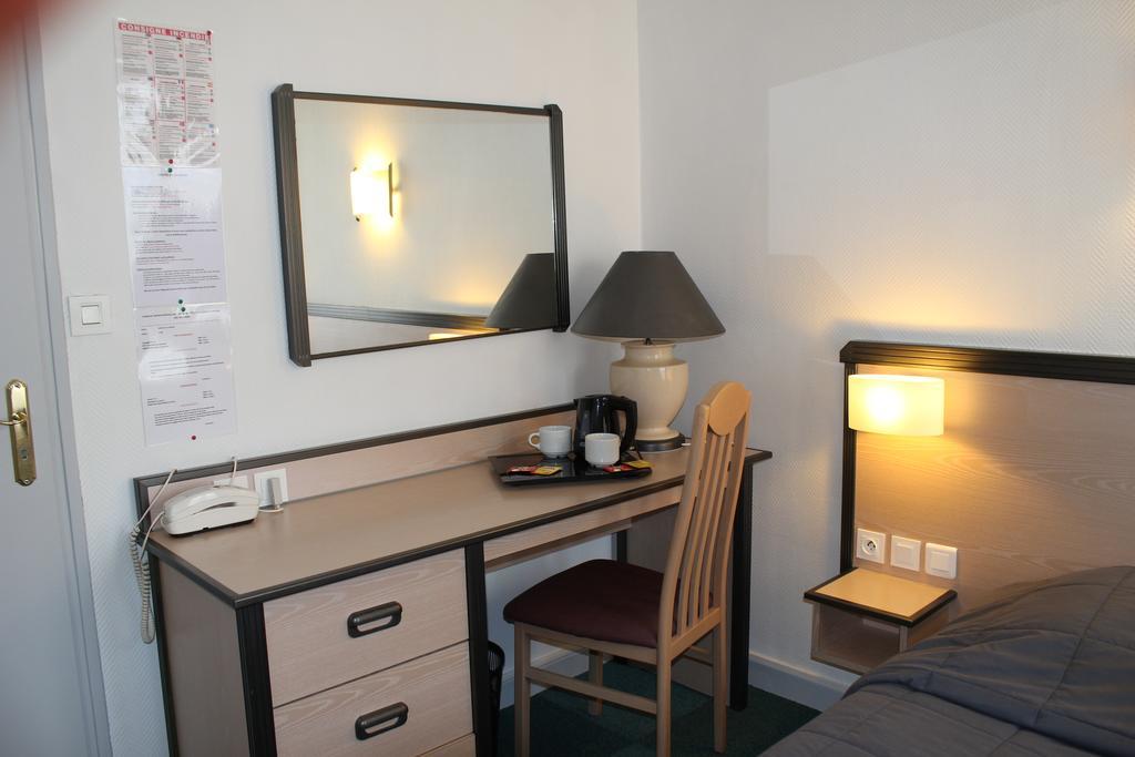 Hotel De La Meuse Charleville-Mézières Εξωτερικό φωτογραφία