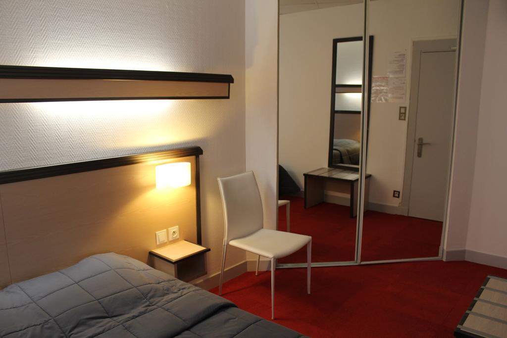 Hotel De La Meuse Charleville-Mézières Εξωτερικό φωτογραφία