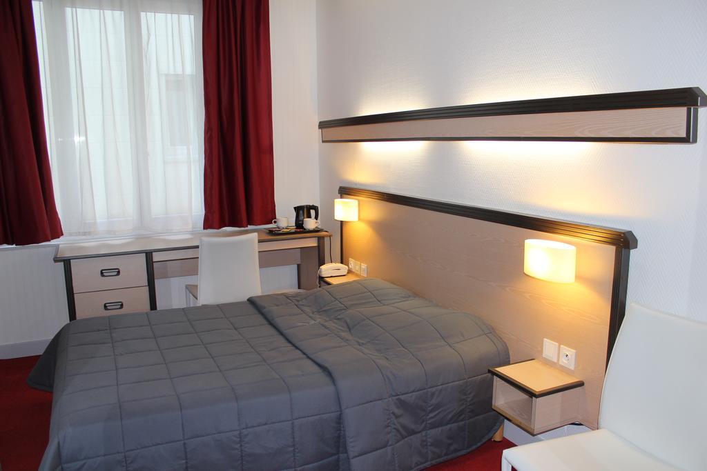 Hotel De La Meuse Charleville-Mézières Εξωτερικό φωτογραφία
