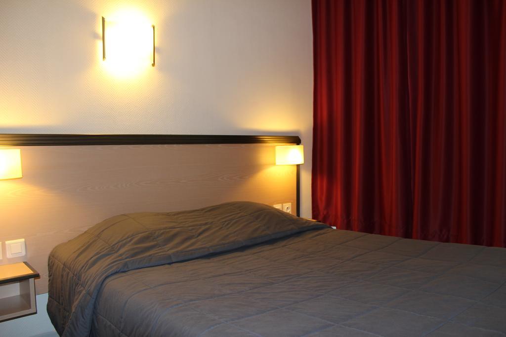 Hotel De La Meuse Charleville-Mézières Εξωτερικό φωτογραφία