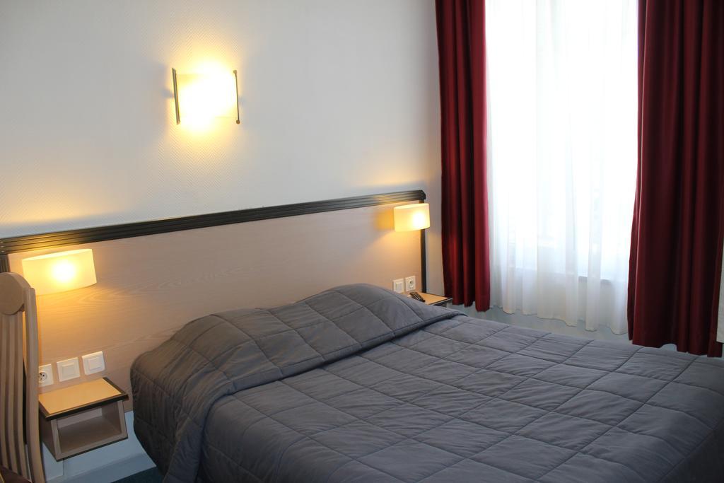Hotel De La Meuse Charleville-Mézières Εξωτερικό φωτογραφία