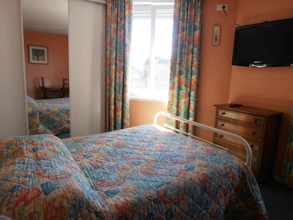 Hotel De La Meuse Charleville-Mézières Εξωτερικό φωτογραφία