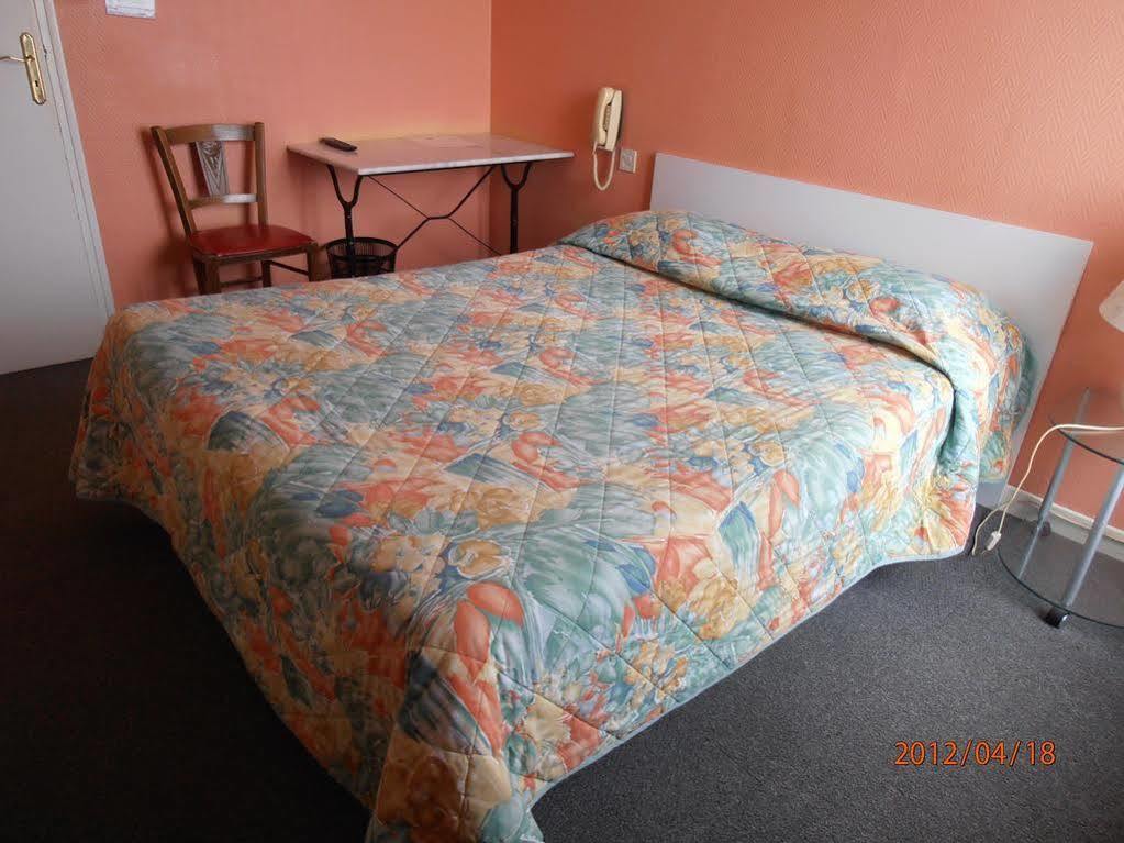 Hotel De La Meuse Charleville-Mézières Εξωτερικό φωτογραφία